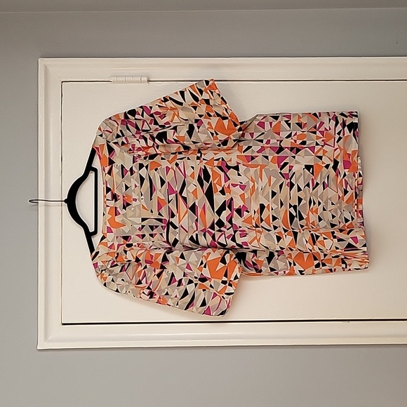 LOFT Bubble Sleeve Blouse in Geo Print - Picture 4 of 10